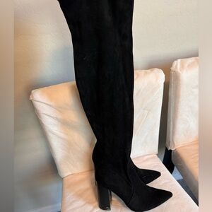Knee high suede black boots sz 7